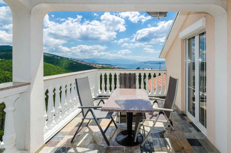 Apartments in Crikvenica 5281 - Chambres d'hôtes Crikvenica