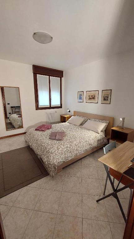 Pit Stop - Bilocale inTerra di Motori, Cibo e Arte - Ferienwohnung Formigine