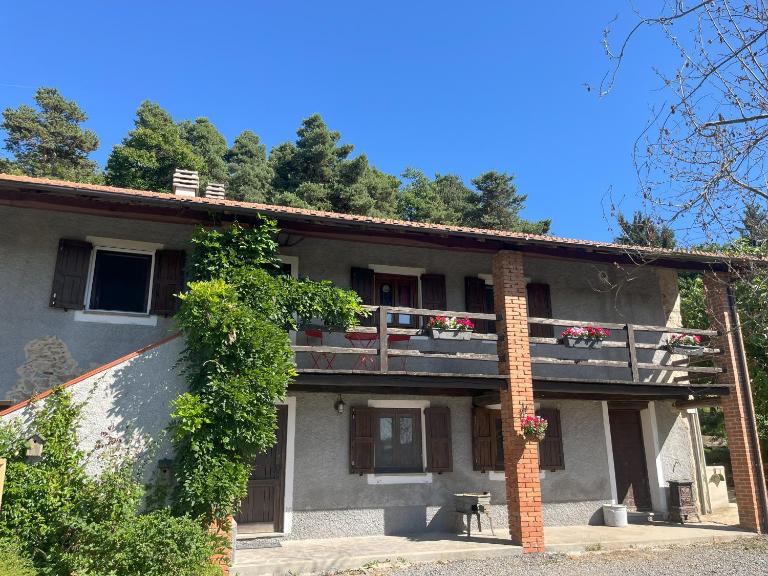 Casa Laiazzo Bed & Breakfast - Bed and Breakfast Cairo Montenotte