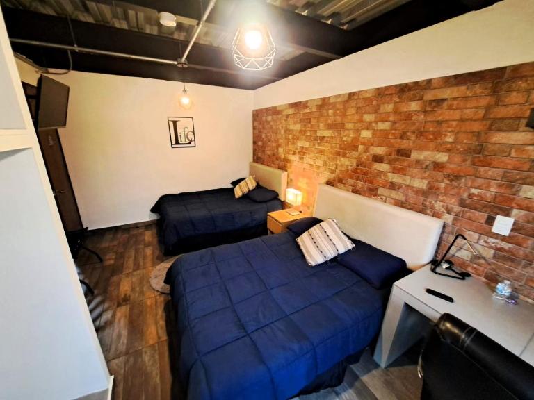 R10 DOUBLE STUDIO at ITESM CEM Full Services, Shared-Kitchen, Fridge ,Laundry, Smart TV, Parking, Balcony - Chambres d'hôtes Mexico