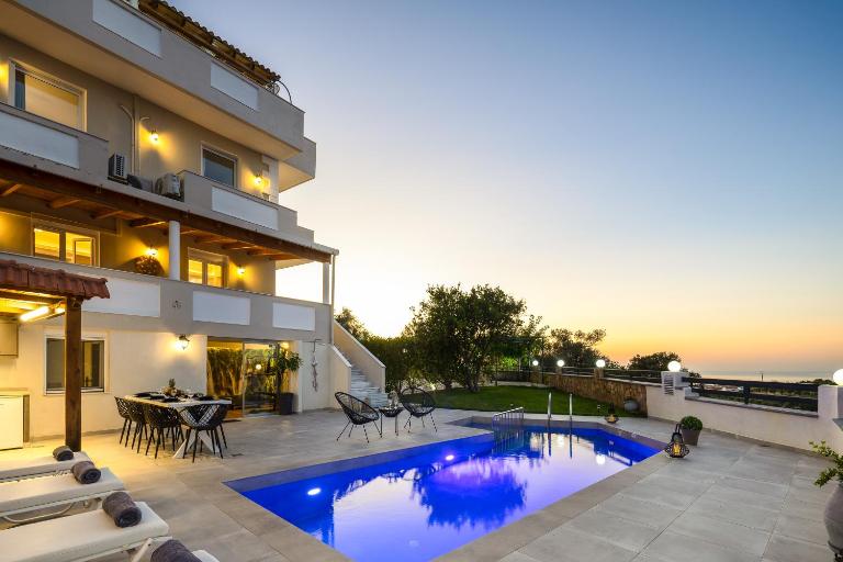 Luxurious Villa Kirianna - Private Pool, Jacuzzi, Sauna, & Gym - 13km to Rethymno center - Ferienwohnung Kyriánna