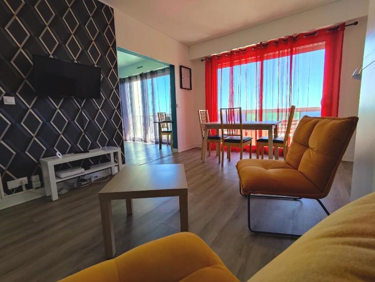 Le Bury Agréable studio avec garage et superbe vue - B&B Angoulême