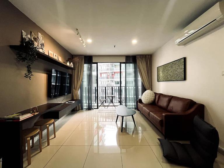 Harmony Homes at i-City - free WiFi and 1 Car Park - B&B Shah Alam