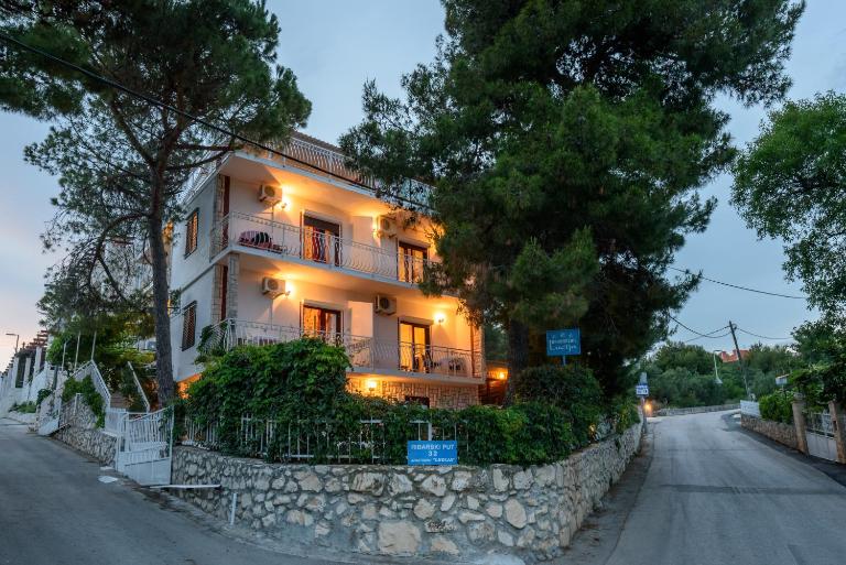 Apartments Lucija - Ferienwohnung Trogir