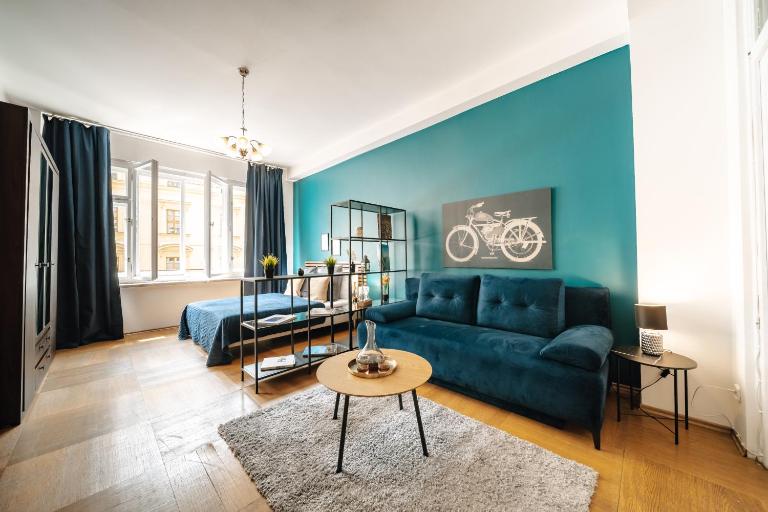 Central Riverside 2BD Apt by Vltava & Theater - B&B Prague