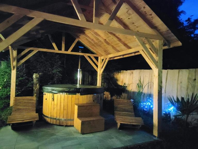 Gościnna Chatka - B&B Radawa