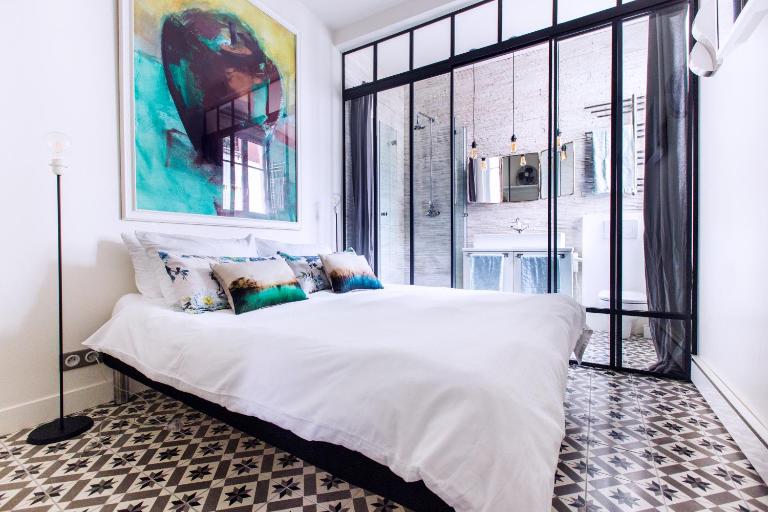 MONTMARTRE ROMANTIC, Bed & Breakfast - Paris - B&B París