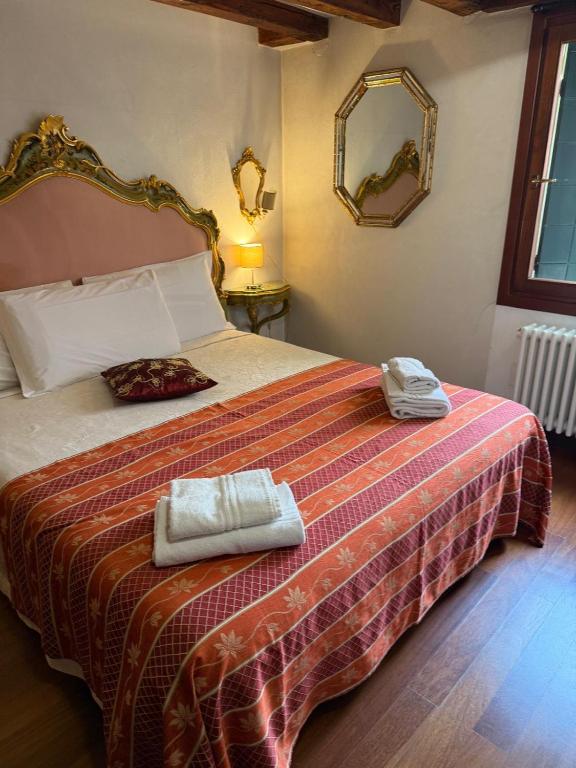 1 Ca'del Traghetto Family Apartment - B&B Venezia