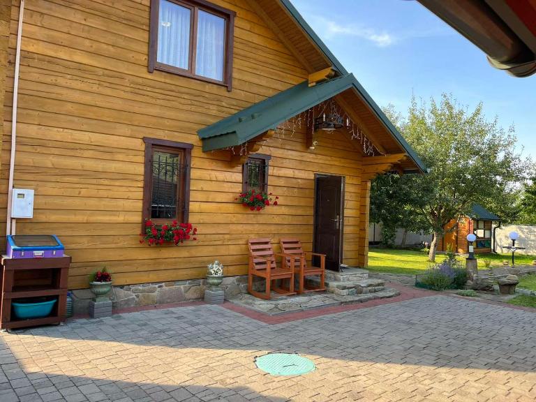 Дача Тиха - B&B Dubyna