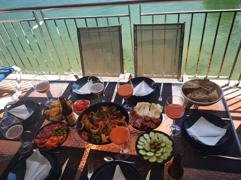 Adefer Isamar - B&B Sanxenxo