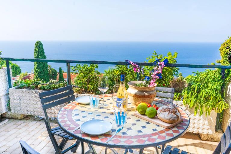 Onda Sul Golfo - Panorama sul Mare - Bed and Breakfast Ospedaletti