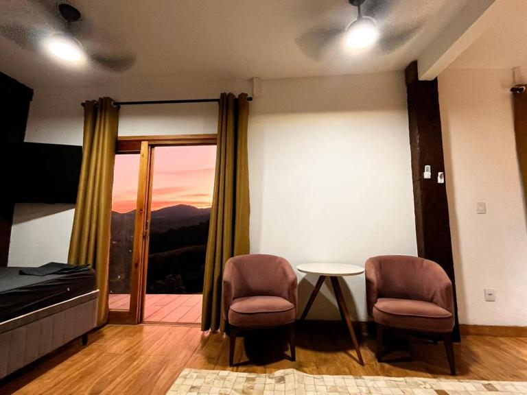 Chalé Penedo Linda Vista - B&B Itatiaia