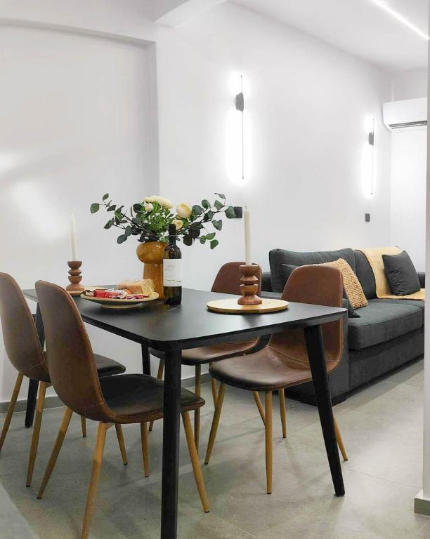 DOWN TOWN Luxurious Apartments 8 - B&B Alejandrópolis