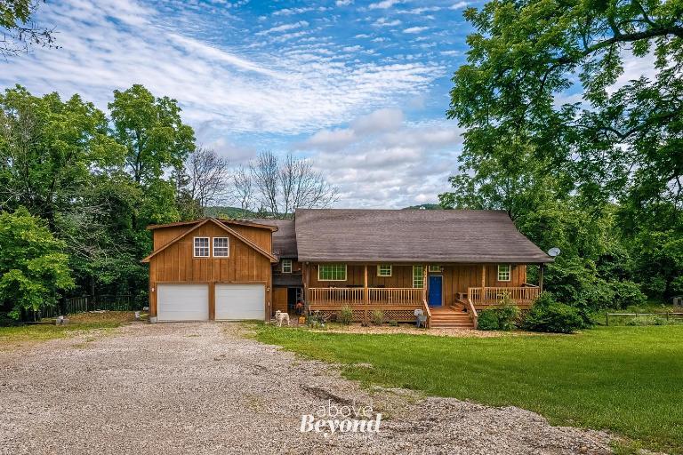 5 bed Mountain View Retreat on 8 Acres Near Town - Ferienwohnung Branson