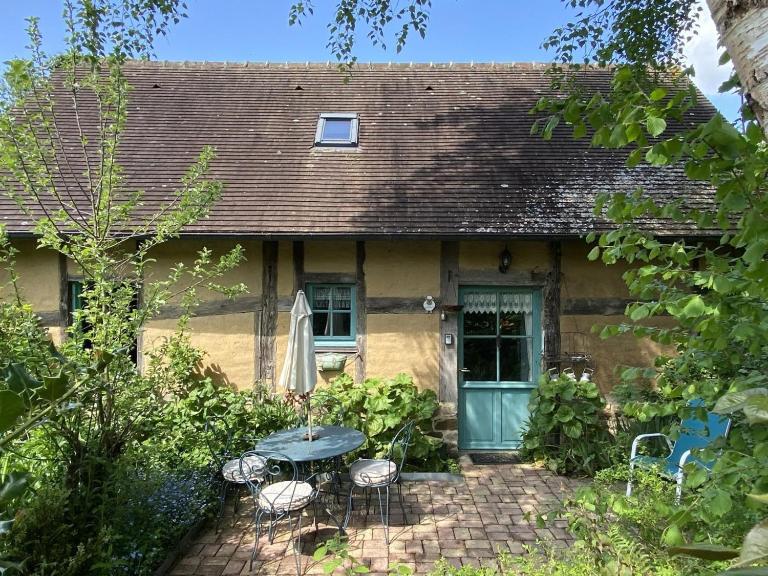 La Bergerie: Maison ancienne avec jardin anglais, 2 chambres - FR-1-497-35 - Ferienwohnung Sainte-Opportune