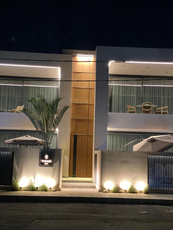 Theros Kourouta Boutique Hotel - Chambres d'hôtes Kouroútas