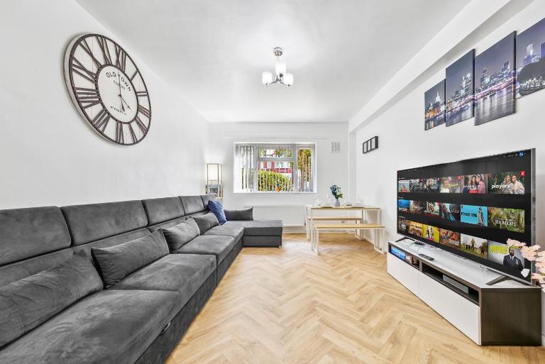 Balham Luxury Apartment 6 Min Walk to Underground and Overground Prime Balham Location - B&B London