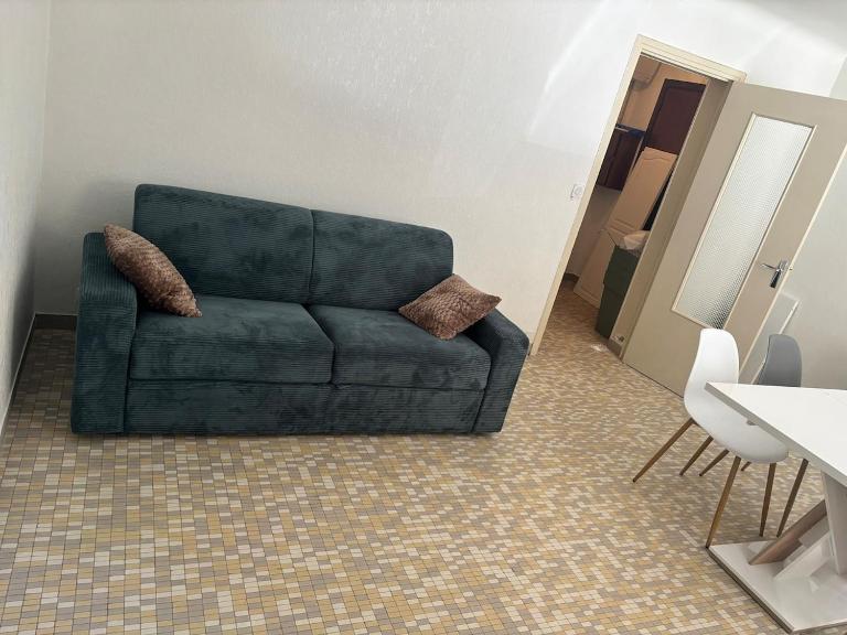 Appartement entier - Ferienwohnung Aubenas