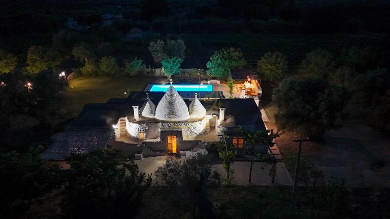 TD Trullo Titiro Vineyard Wine Cellar Pool - Bed and Breakfast Ostuni
