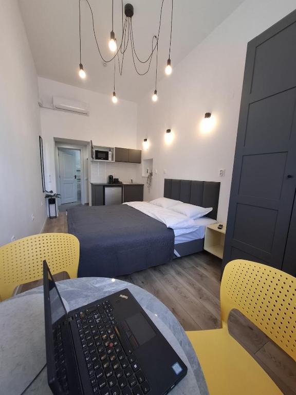 Tiny Urban Escape - B&B Braşov