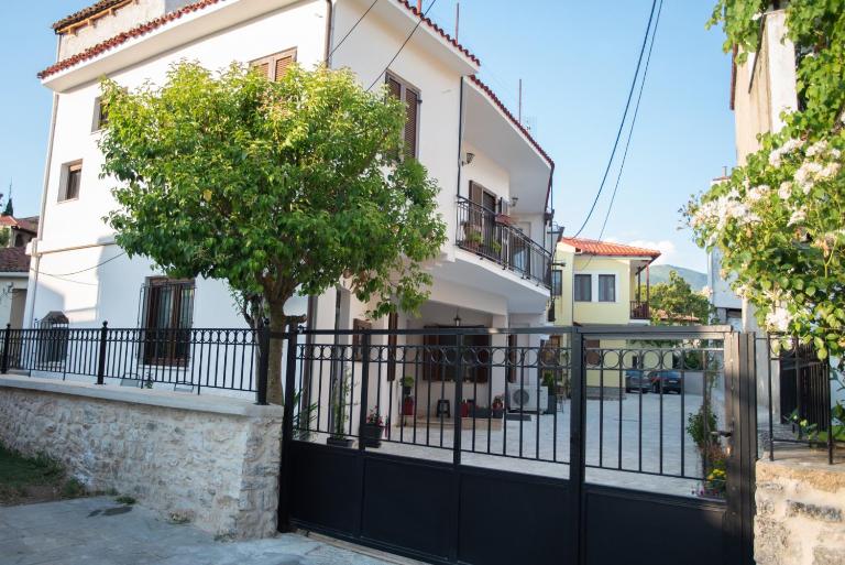 Kastrino Luxury Apartment - B&B Ioannina