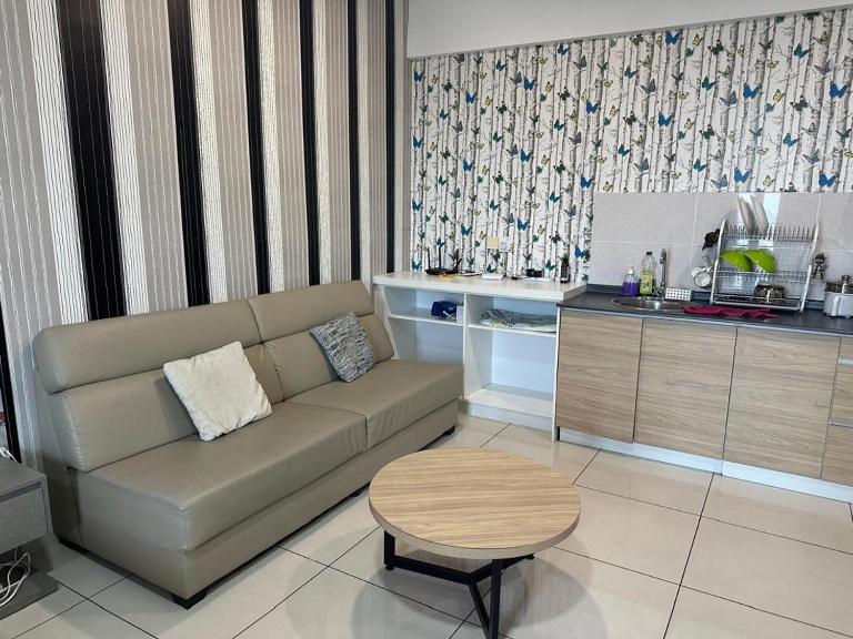 Evo 24 free NETFLIX and WIFI - Ferienwohnung Bandar Baru Bangi