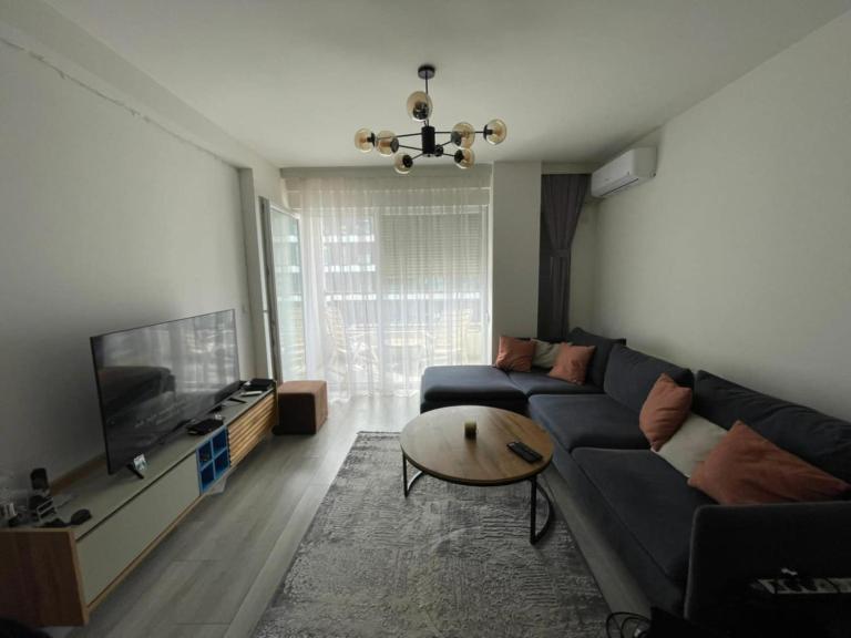 Lili's Cozy Apartment - Bed and Breakfast Pristina