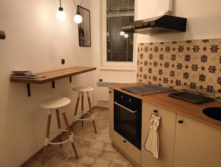 My place in Sofia - Top center - 2 bedrooms - Self check-in - B&B Sofia