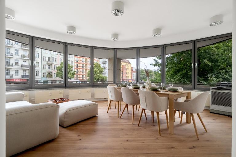 Bright & Spacious Berlin Home - B&B Berlin