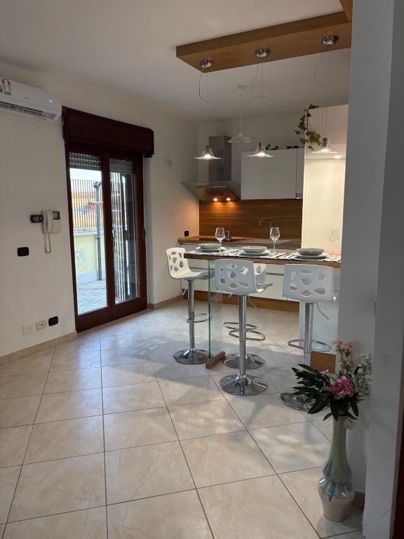 Casetta accogliente indipendente con parcheggio privato - B&B Marino
