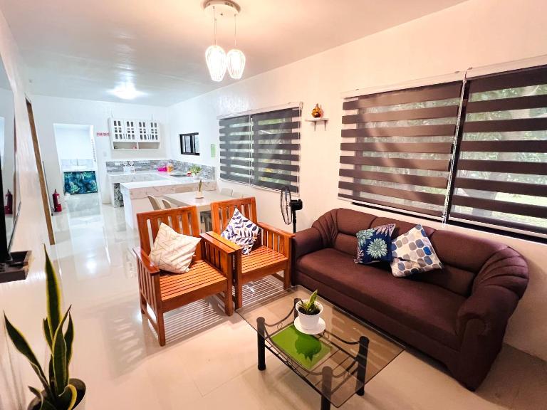 Taylors Plantacion Resort- Bungalow Villa - Bed and Breakfast Catarman
