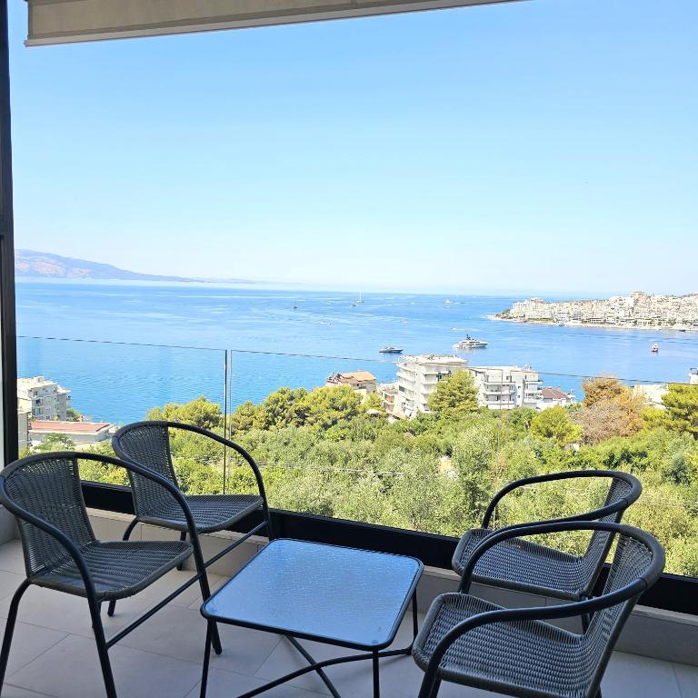 Cosy Sea View Apartment - Chambres d'hôtes Saranda