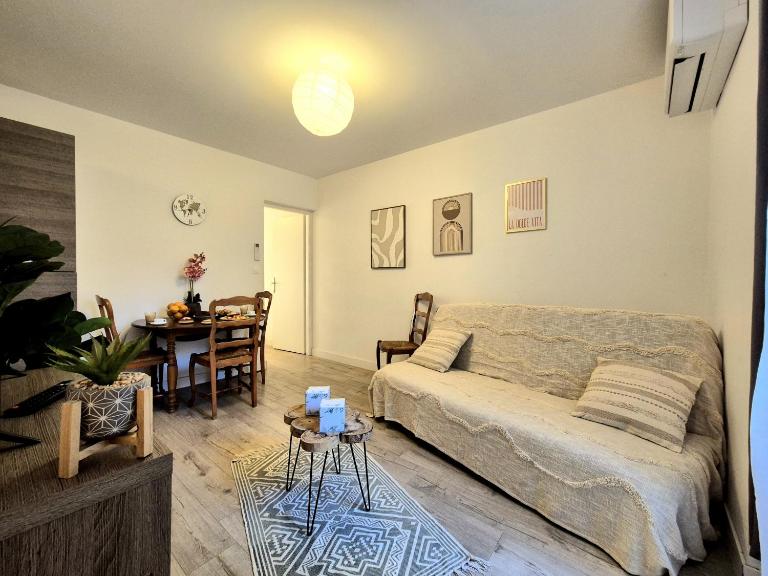 Le nemausa - coeur de ville - clim - Ferienwohnung Nîmes