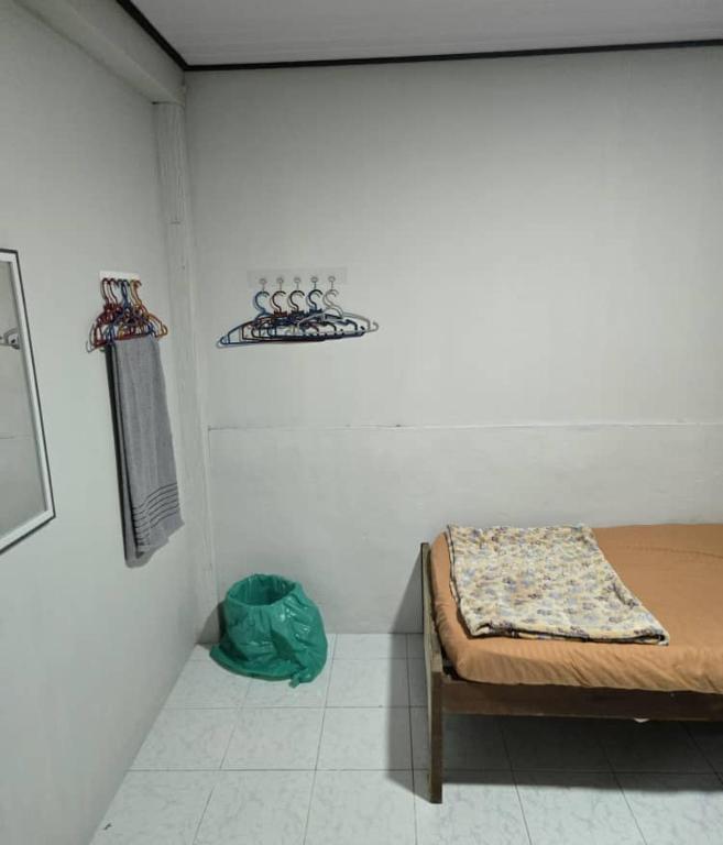 Homestay Aadni Ranau - Bed and Breakfast Ranau