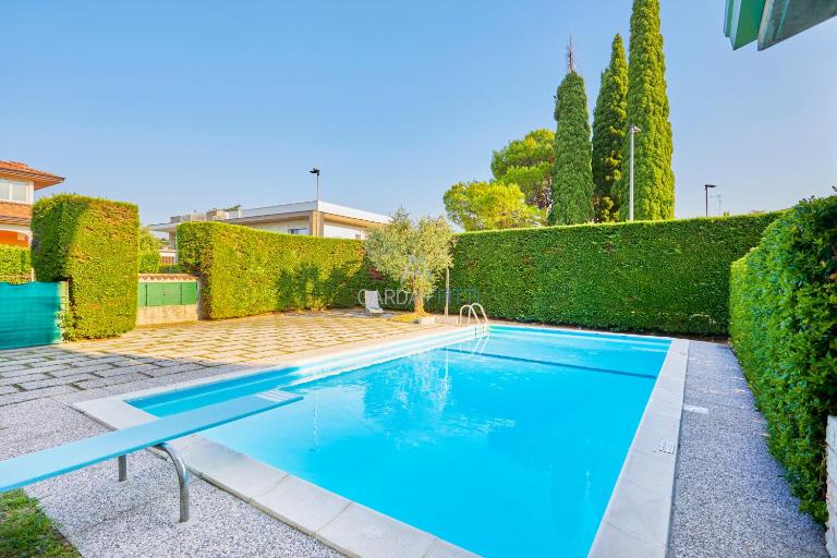 Villa Roma - Vista Lago e Relax tra Giardino e Terrazza - B&B Sirmione