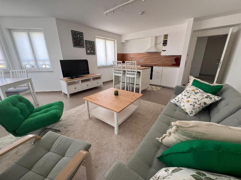 Idyllische Wohnung Esmeralda -74m2 - B&B Ebersbach-Musbach