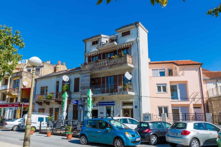 Apartment in Crikvenica 5600 - B&B Crikvenica
