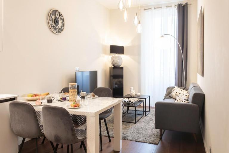 #60 Staywiz us - Grimaldi 2BDR central near beach,promenade AC&WIFI - Ferienwohnung Nizza
