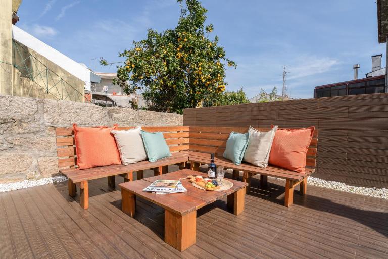 Host Wise - Charming Spacious Duplex House - Ferienwohnung São Mamede de Infesta