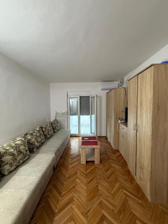 Ivan's Apartment in Budva - B&B Budva