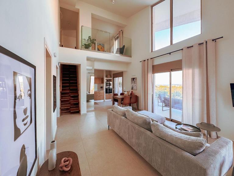 Evilion Island Residence - B&B Micsi