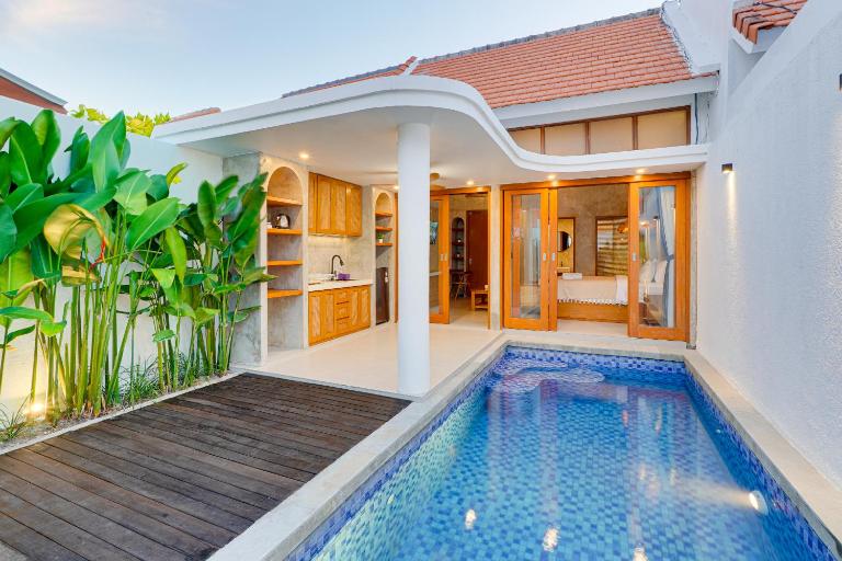 Aesthetic Honeymoon Villa Sandat LaLuxe A6 Sanur - B&B Kelurahan Sanur