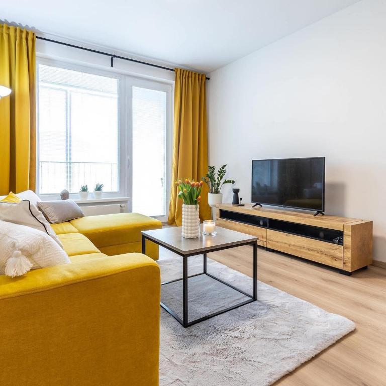 Luxury Apartment Centre-VUSCH 2 parking included - B&B Košice
