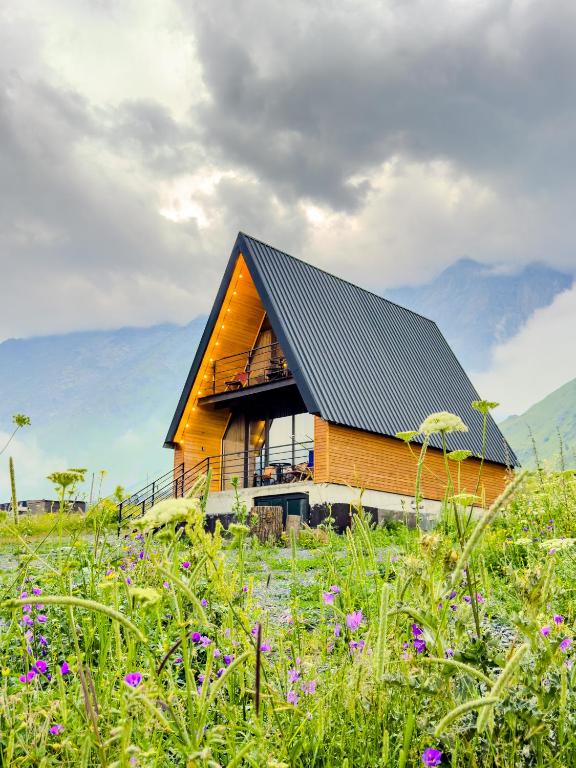 Chill inn kazbegi - B&B Stepantsminda