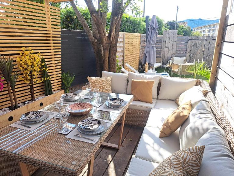 Magnifique appartement 2 chambres avec 50 m2 de jardin privatif - Ferienwohnung La Crau