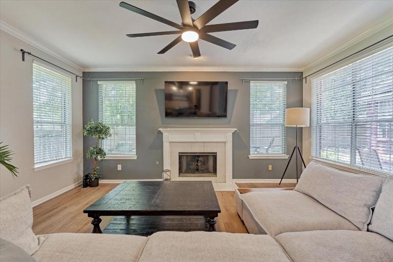Woodlands Grand 3BR Cozy House - B&B The Woodlands