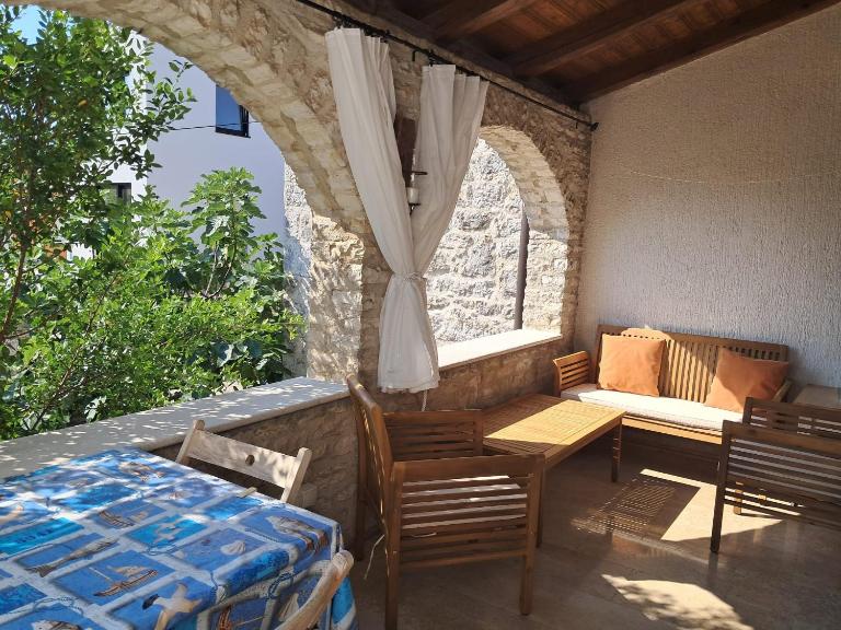 Apartment Greta - B&B Funtana
