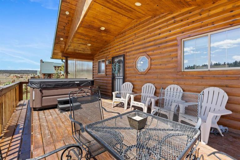 Creek Sanctuary Hot Tub and Fire Pit - B&B Duck Creek Village