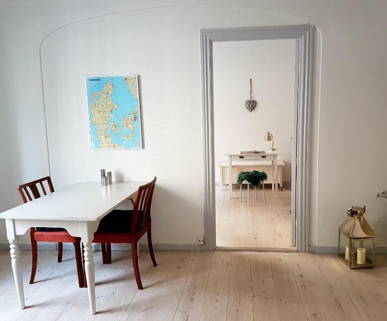 AUTHENTiC COPENHAGEN! 1st floor, 2 x doub bed, Fully furnishd, Check in 3 pm - 3 am - B&B Copenhagen