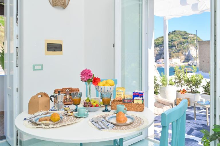 Chiaia Di Rose Seaside Suite - B&B Sant Angelo D'Ischia